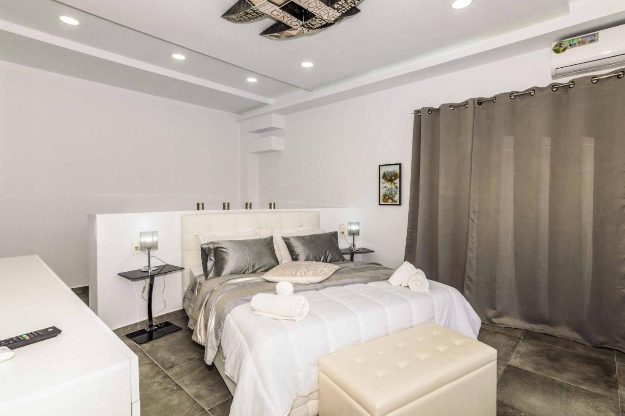 Amare La Vita Villa By Solmar Villas Plános Eksteriør billede
